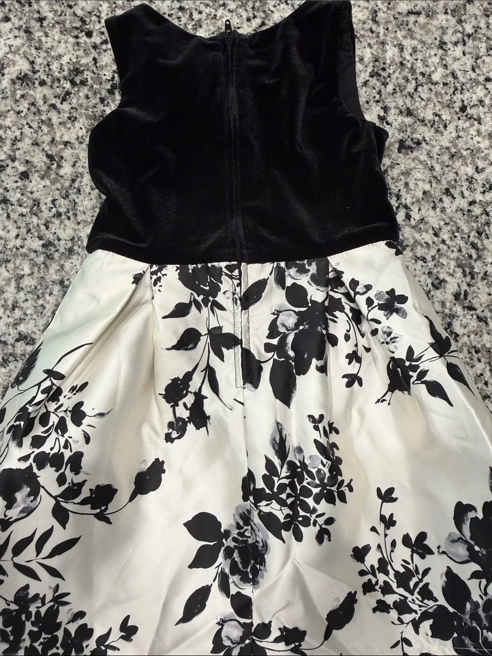 The Childrens Place velvet black